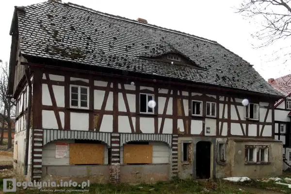 Ten dom przy ulicy Kościuszki nie znalazł właściciela, fot. bogatynia.info.pl