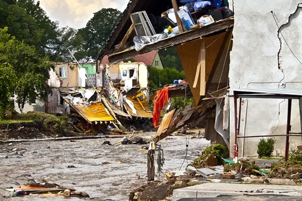 Budynki zniszczone podczas powodzi, fot. R. Naruszewicz
